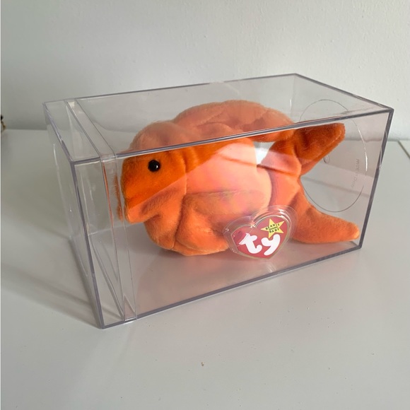 Ty Beanie Babies “Goldie” the fish - Picture 1 of 5